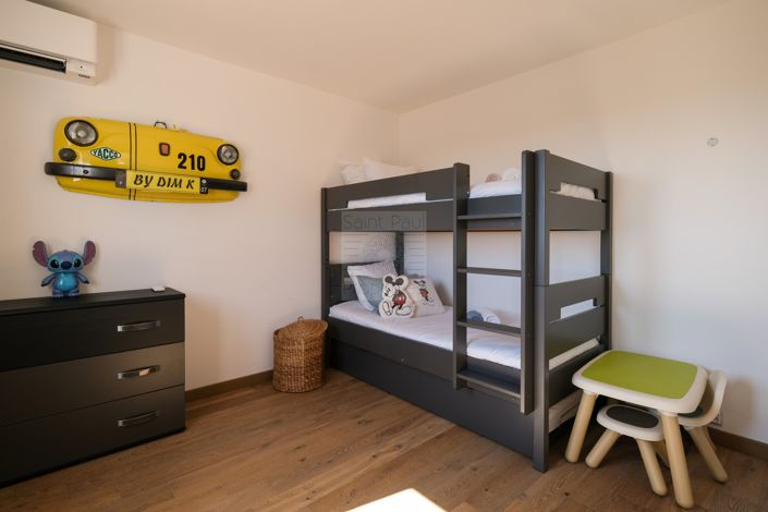 Image No.29-6 Bed House for sale