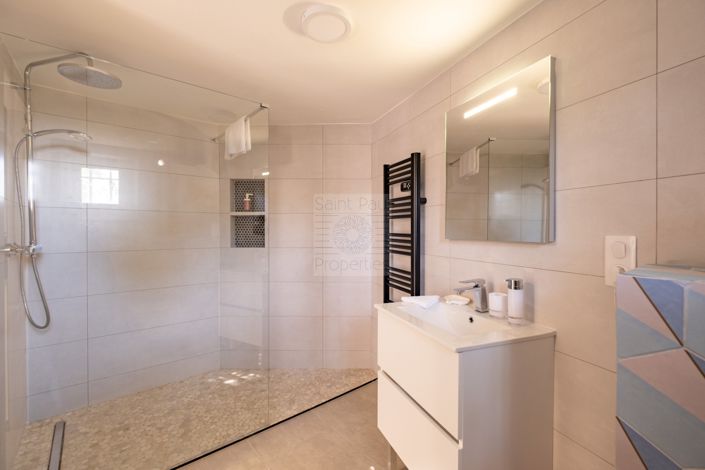 Image No.32-6 Bed House for sale