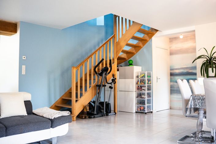 Image No.8-4 Bed House for sale