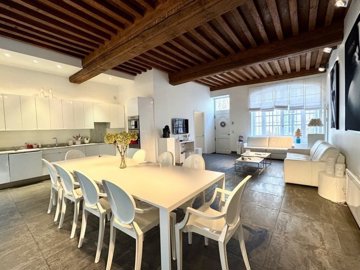 1 - Beaune, Casa