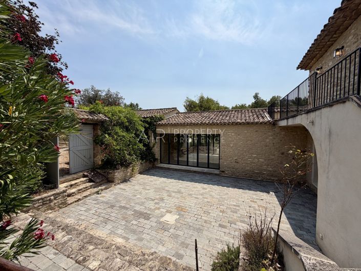 Image No.23-6 Bed House for sale