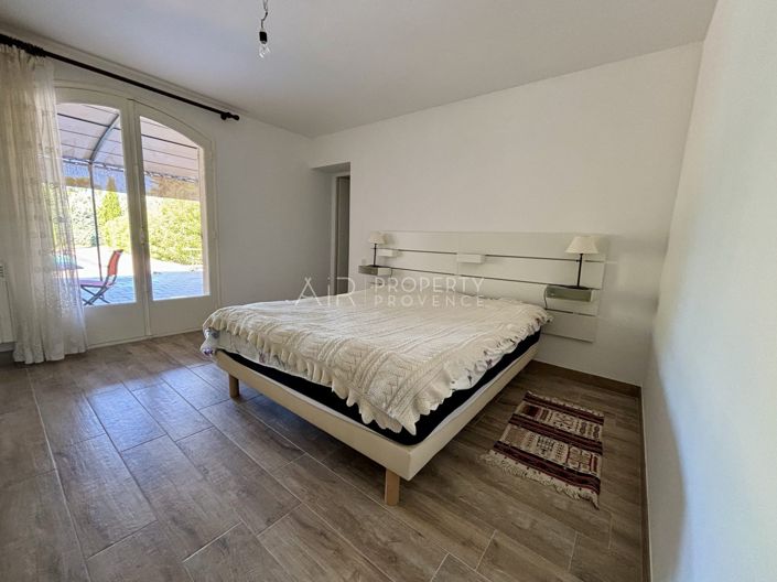 Image No.14-4 Bed House for sale