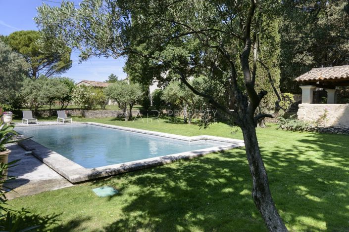 Image No.2-5 Bed House for sale