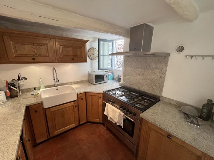 Image No.9-2 Bed House for sale