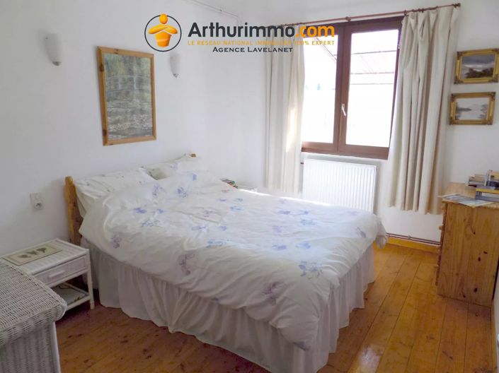 Image No.9-5 Bed House for sale