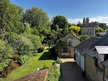1 - La Chartre-sur-le-Loir, House