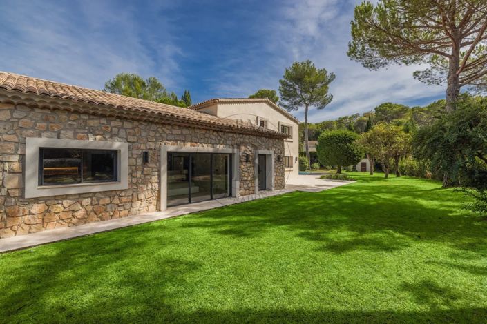 Image No.3-5 Bed House for sale