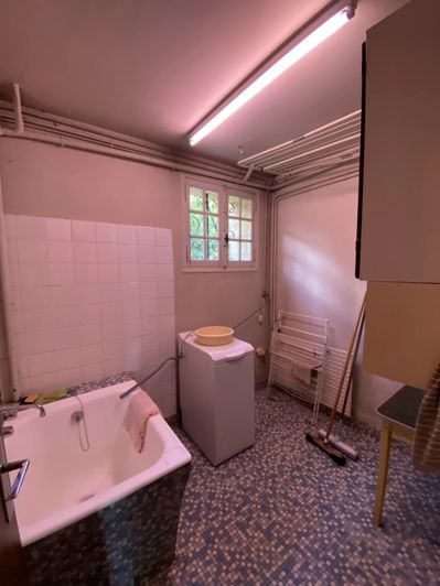 Image No.20-5 Bed House for sale