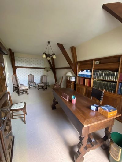 Image No.6-5 Bed House for sale