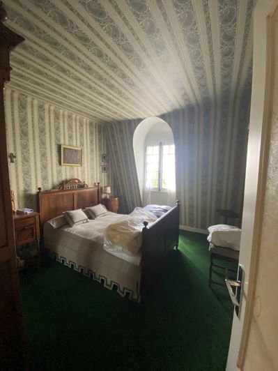 Image No.7-5 Bed House for sale
