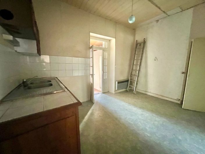 Image No.9-3 Bed House for sale