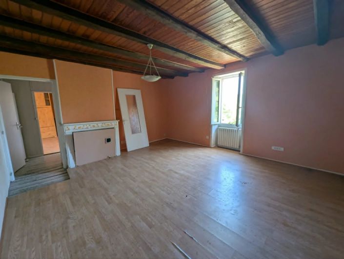 Image No.11-3 Bed House for sale