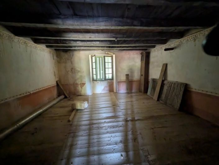 Image No.12-3 Bed House for sale