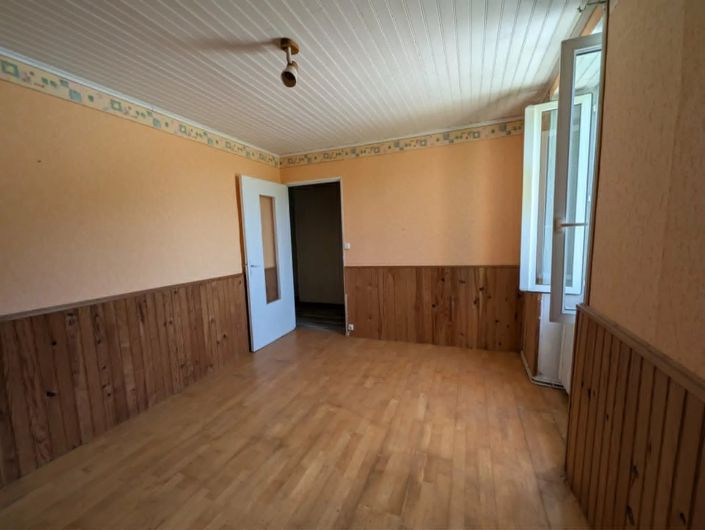 Image No.21-3 Bed House for sale