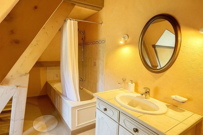 Image No.14-3 Bed House for sale