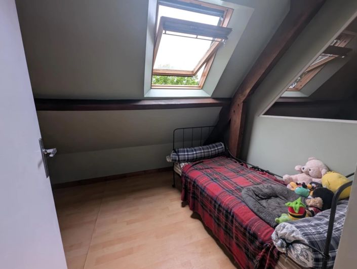 Image No.18-5 Bed House for sale