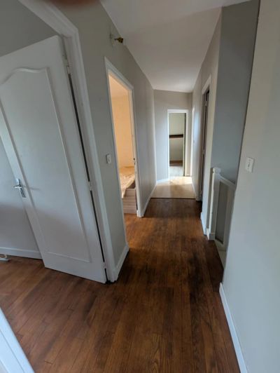 Image No.25-5 Bed House for sale