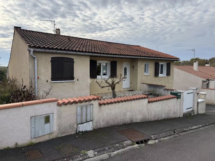 Image No.16-3 Bed House for sale