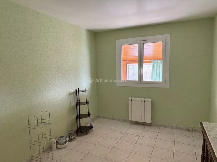 Image No.9-3 Bed House for sale