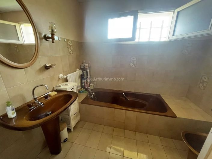 Image No.11-4 Bed House for sale