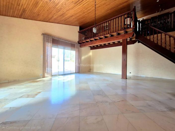 Image No.3-5 Bed House for sale