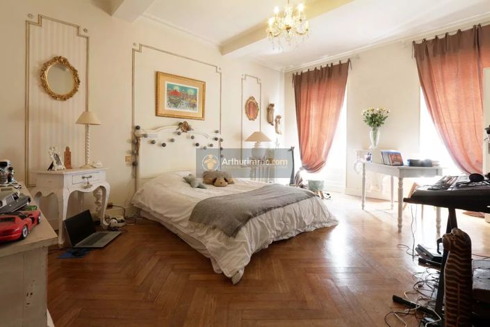 Image No.16-5 Bed House for sale