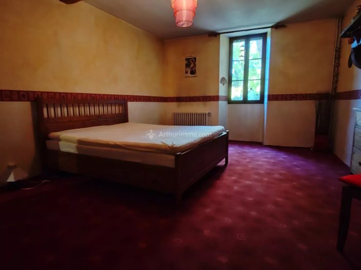 Image No.18-4 Bed House for sale
