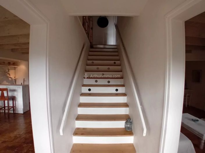 Image No.6-4 Bed House for sale