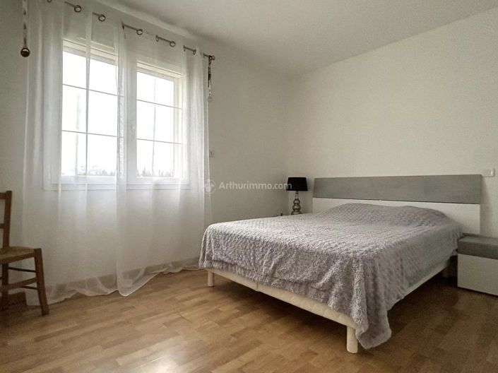 Image No.10-4 Bed House for sale
