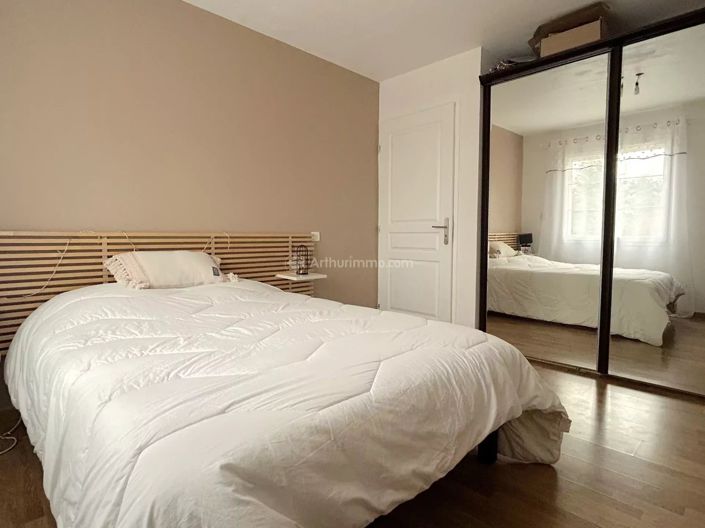 Image No.11-4 Bed House for sale