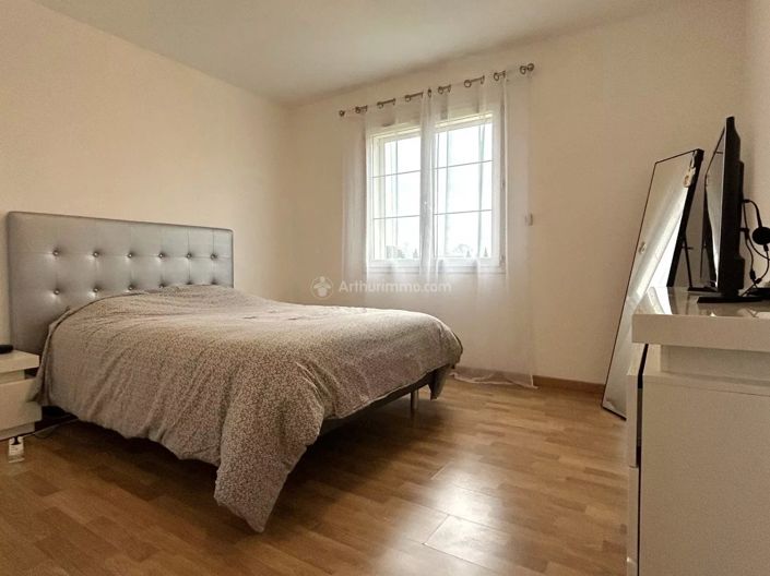 Image No.16-4 Bed House for sale