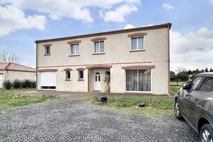 Image No.19-4 Bed House for sale