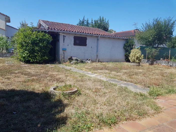 Image No.3-4 Bed House for sale