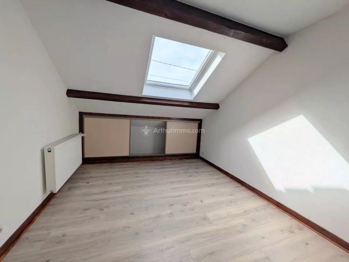 Image No.17-4 Bed House for sale