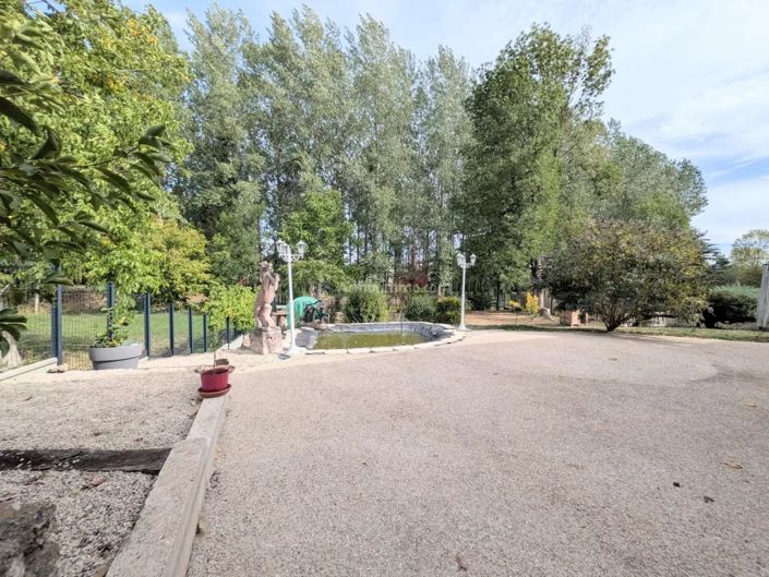 Image No.6-4 Bed House for sale
