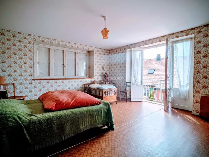 Image No.9-4 Bed House for sale