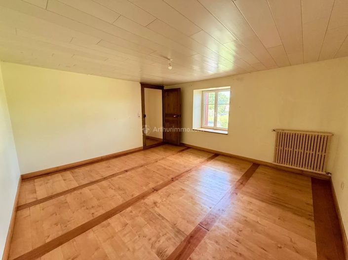 Image No.10-4 Bed House for sale