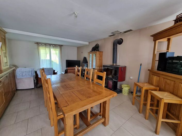 Image No.4-4 Bed House for sale