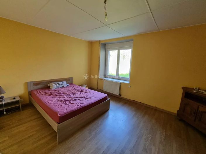 Image No.7-4 Bed House for sale