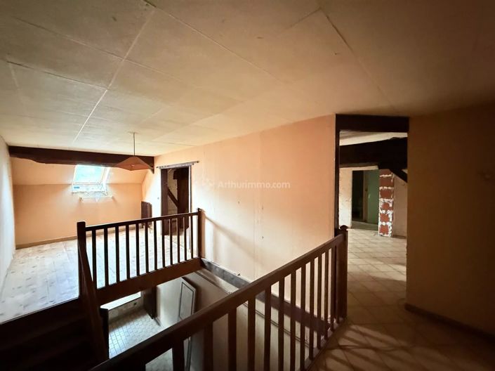 Image No.18-6 Bed House for sale