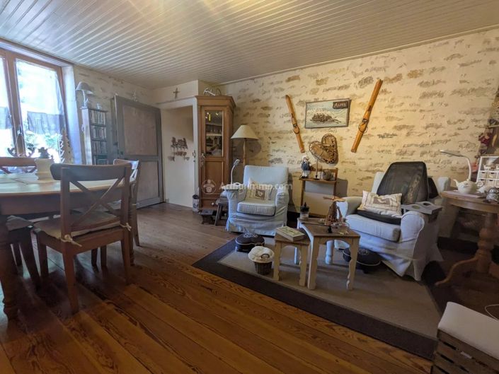 Image No.15-3 Bed House for sale