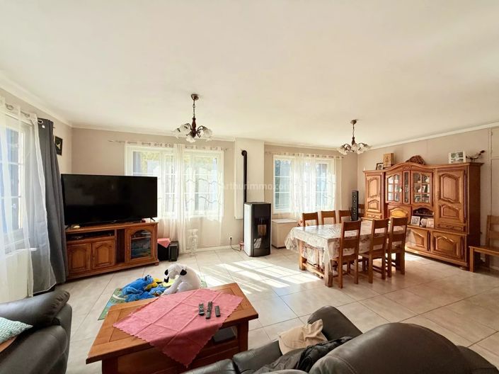 Image No.2-3 Bed House for sale