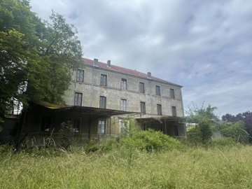1 - Lorraine, Propiedad