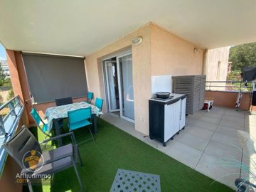 1 - Bormes-les-Mimosas, Apartamento