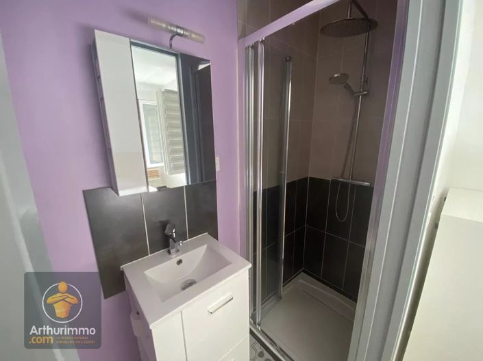 Image No.11-3 Bed House for sale