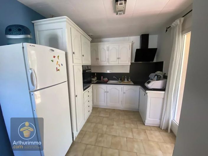 Image No.6-3 Bed House for sale