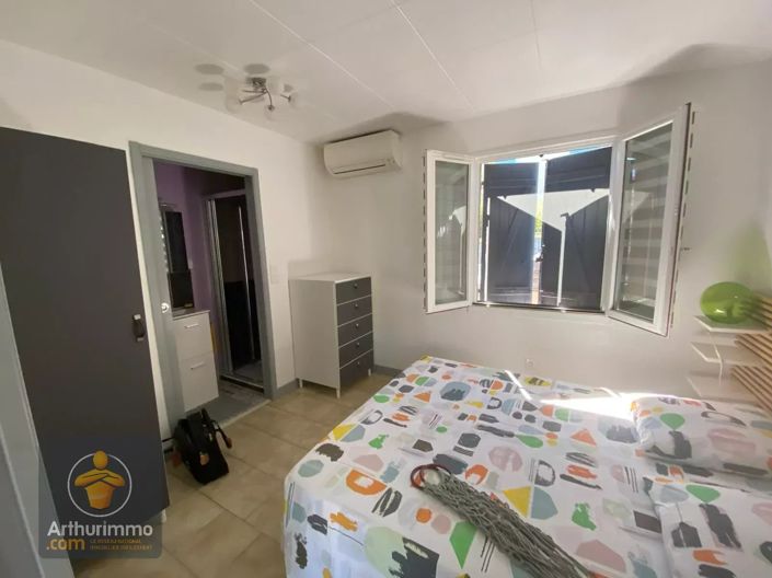 Image No.9-3 Bed House for sale