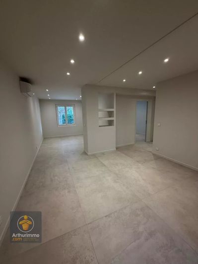 Image No.2-Appartement de 3 chambres à vendre