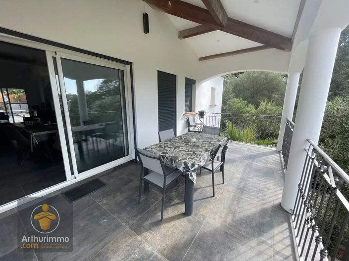 Image No.12-5 Bed House for sale