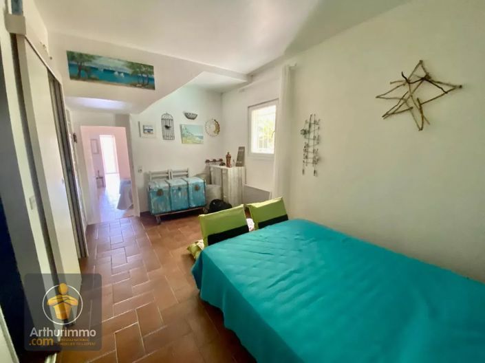 Image No.5-3 Bed House for sale